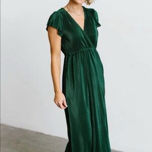 Baltic Born Athena Pleated Maxi Dress in Forest Green Sz S